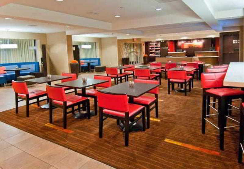 מלון Courtyard Memphis East/Bill Morris Parkway מראה חיצוני תמונה